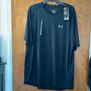 NWT Under Armour Heat Gear Tshirt